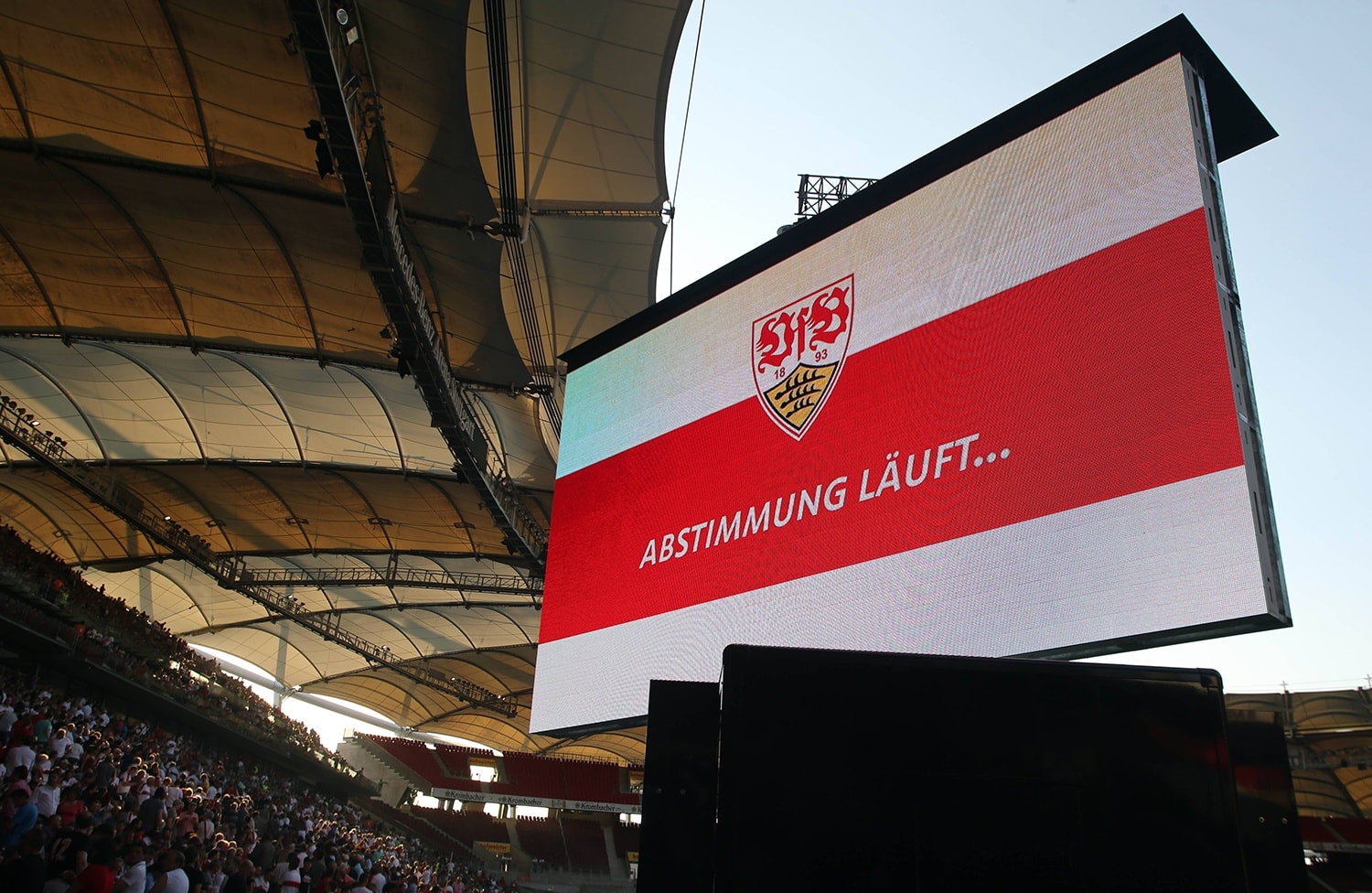 Ausgliederung, VfB Stuttgart Mitgliederversammlung Ausgliederung Deutschland Stuttgart 01 06 2017 Fussball 2 B, VfB Stuttgart Mitgliederversammlung